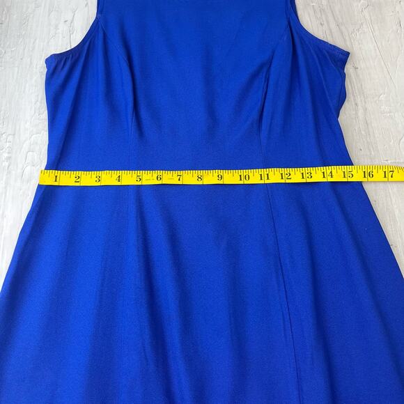 Vintage Y2K Sleeveless Crew Neck Knee Length Sheath Dress Size 6P Petite - Picture 10 of 14